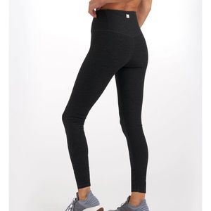 Brand new Vuori Clean Elevation tight Sz xs